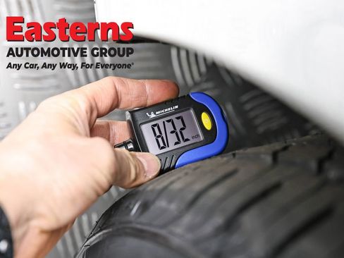 Used 2023 Tesla Model 3 Standard Range image 22