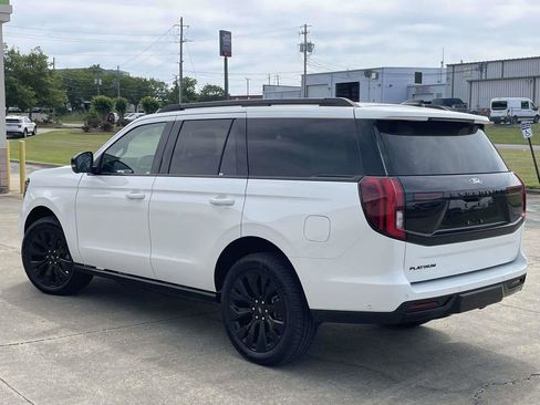 New 2025 Ford Expedition Platinum w/ Stealth Appearance Package AWD/4WD image 5