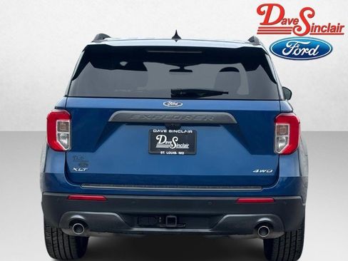Used 2023 Ford Explorer XLT w/ Equipment Group 202A AWD/4WD image 8