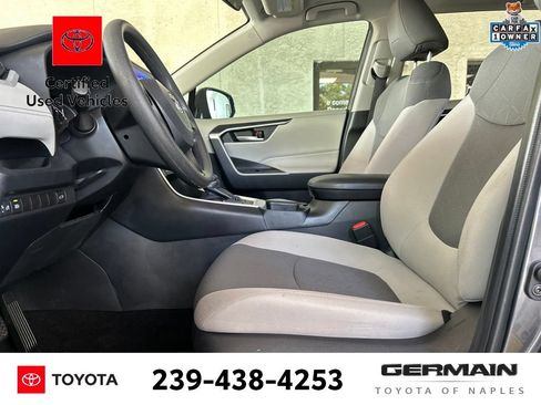 Used 2025 Toyota RAV4 XLE w/ Convenience Package FWD image 10