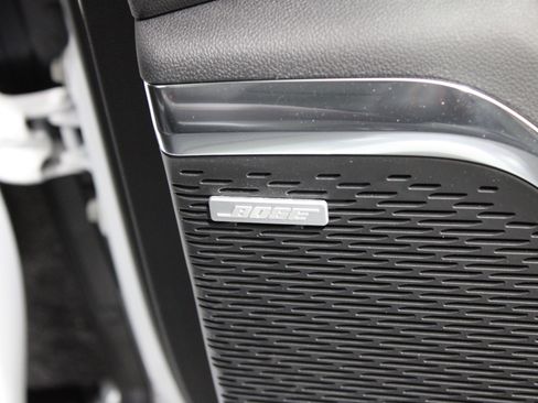 Used 2024 Chevrolet Traverse RS w/ LPO, Floor Liner Package image 28