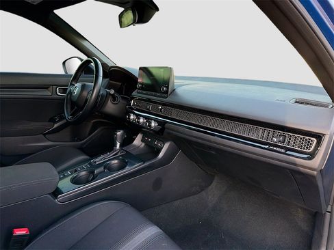 Used 2023 Honda Civic Sport image 26