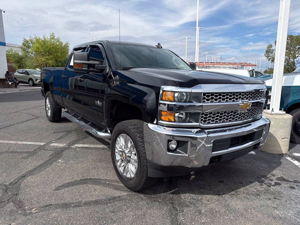 Used 2019 Chevrolet Silverado 2500 LT w/ Texas Edition AWD/4WD image 4
