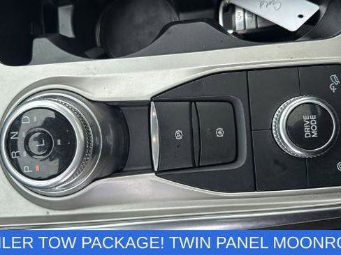 Certified 2022 Ford Explorer Limited AWD/4WD image 25