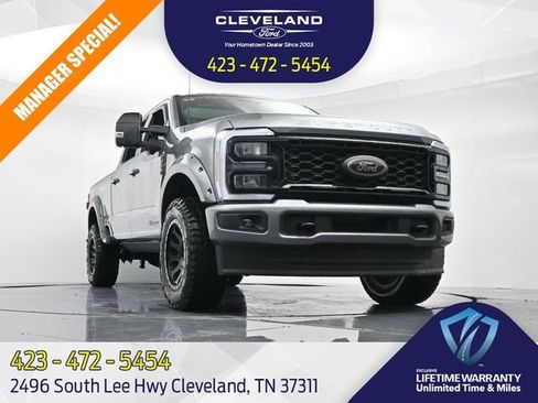 New 2025 Ford F250 XLT w/ Black Appearance Package image 29