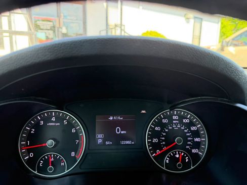 Used 2019 Kia Optima S w/ S Panoramic Sunroof Package image 17