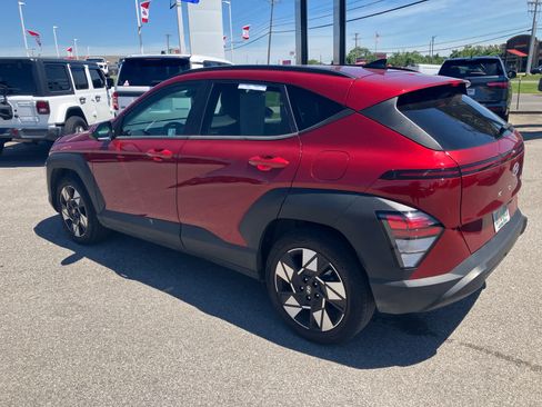 Used 2025 Hyundai Kona SEL FWD image 5