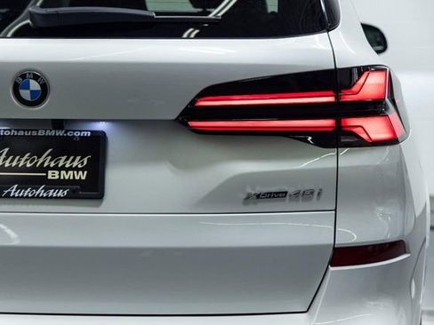 New 2026 BMW X5 xDrive40i w/ M Sport Package image 11