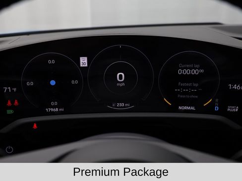 Used 2023 Porsche Taycan image 15