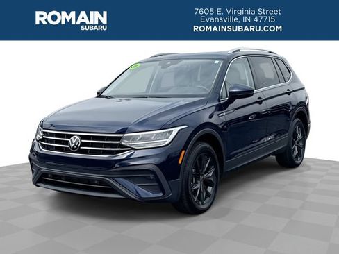 Used 2024 Volkswagen Tiguan SE FWD image 1