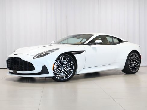 Used 2024 Aston Martin DB12 Coupe RWD image 1