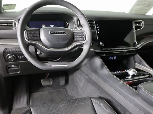 Used 2022 Jeep Wagoneer Series II image 12