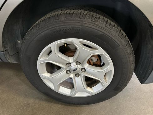 Used 2013 Ford Edge SEL image 20