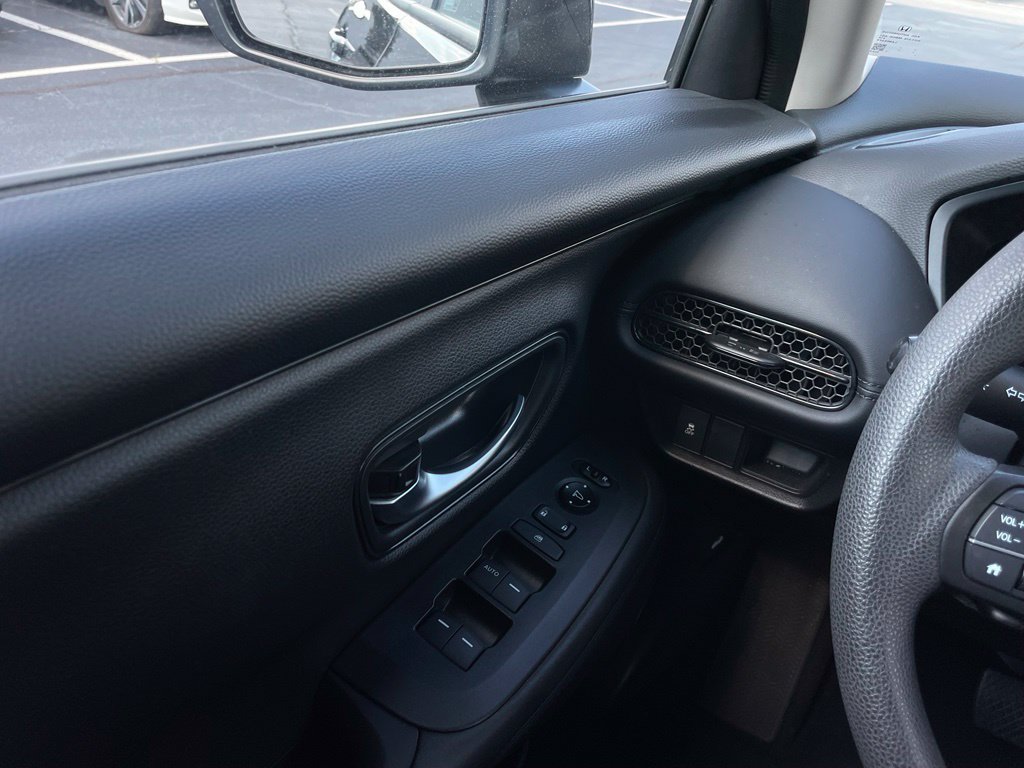 Certified 2026 Honda HR-V LX image 22