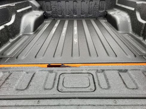 New 2025 Jeep Gladiator Sport image 19