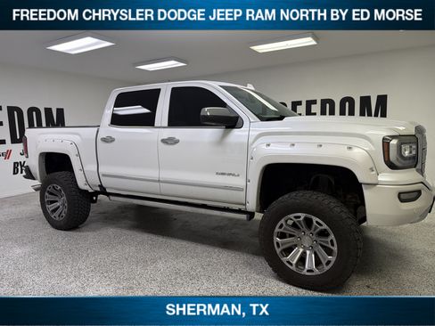 Used 2016 GMC Sierra 1500 Denali w/ Denali Ultimate Package AWD/4WD image 3