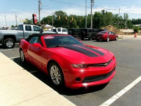 Used 2015 Chevrolet Camaro LT RWD image 3