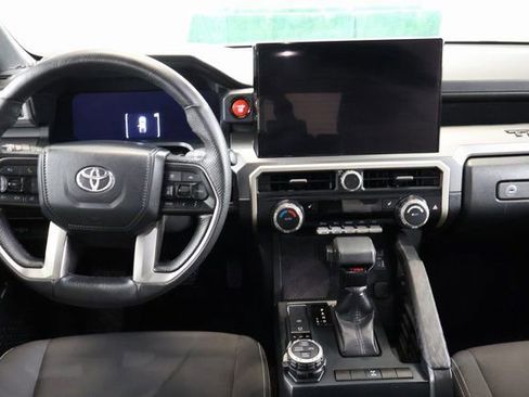 Used 2024 Toyota Tacoma TRD Off-Road image 13