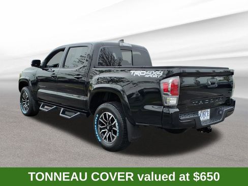 Used 2023 Toyota Tacoma TRD Sport AWD/4WD image 3