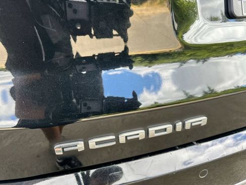 Used 2023 GMC Acadia Denali w/ Denali Ultimate Package AWD/4WD image 33