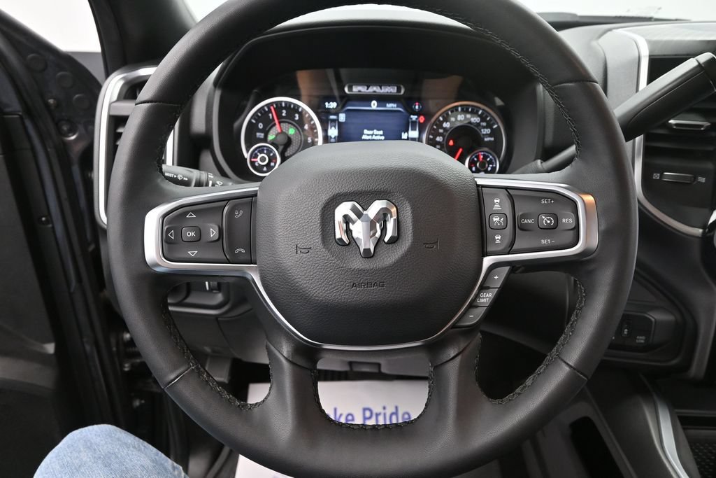 Used 2025 RAM 2500 Big Horn AWD/4WD image 29