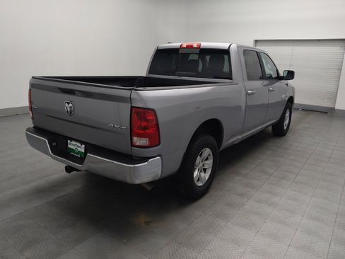 Used 2020 RAM 1500 Classic SLT image 9