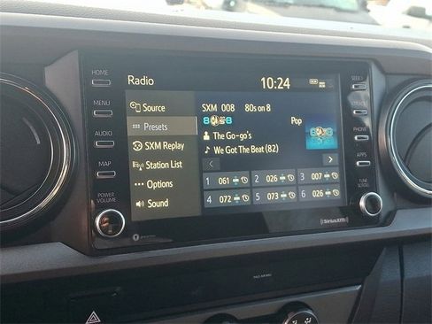 Used 2020 Toyota Tacoma TRD Sport image 16