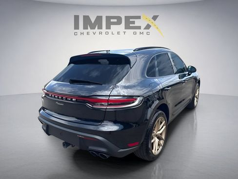 Used 2023 Porsche Macan AWD/4WD image 5