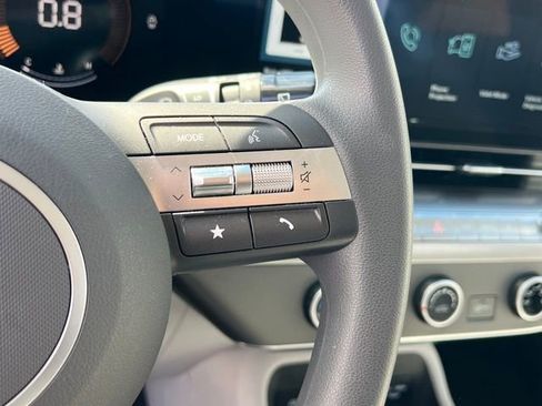 Certified 2025 Hyundai Kona SE AWD/4WD image 23