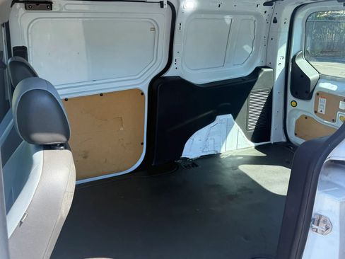 Used 2018 Ford Transit Connect XL FWD image 27