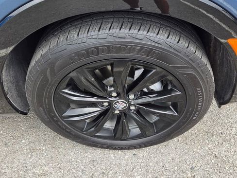 Used 2024 Buick Envista Sport Touring w/ Convenience I Package FWD image 9