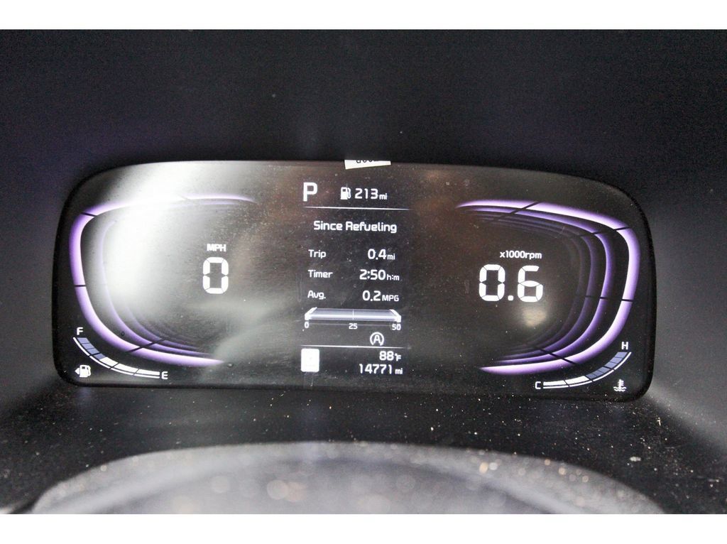 Used 2025 Kia Soul LX w/ LX Technology Package FWD image 16