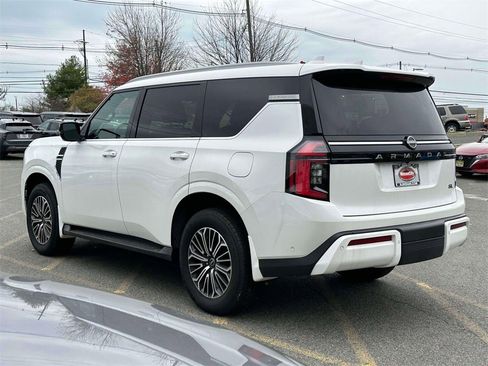 New 2025 Nissan Armada SL w/ Captain's Chari Seat Package image 6