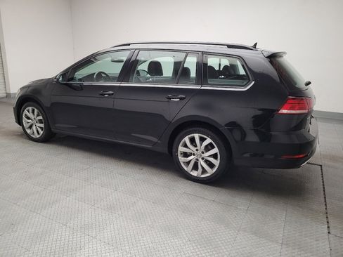 Used 2019 Volkswagen Golf SE FWD image 3
