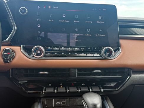 Certified 2023 GMC Canyon AT4 w/ AT4 Premium Package AWD/4WD image 26