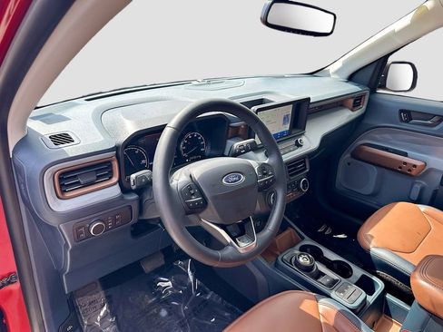 Used 2023 Ford Maverick Lariat w/ Lariat Luxury Package FWD image 9