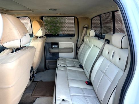 Used 2007 Lincoln Mark LT 4x4 image 15