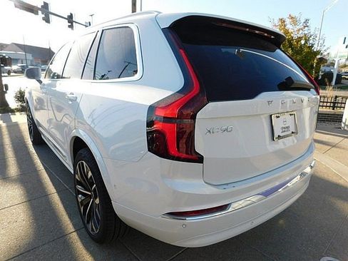New 2026 Volvo XC90 B6 Ultra image 10