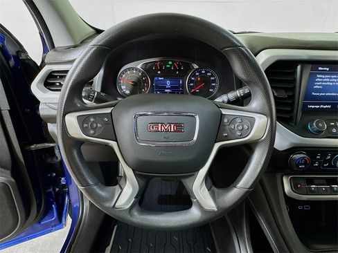 Used 2023 GMC Acadia SLE w/ Driver Convenience Package image 9