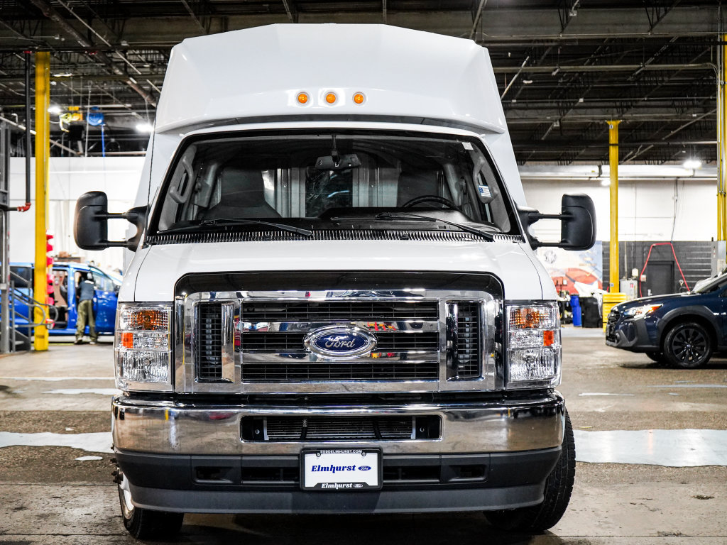 Used 2024 Ford E-350 and Econoline 350 Super Duty w/ Power Windows & Locks Group RWD image 3