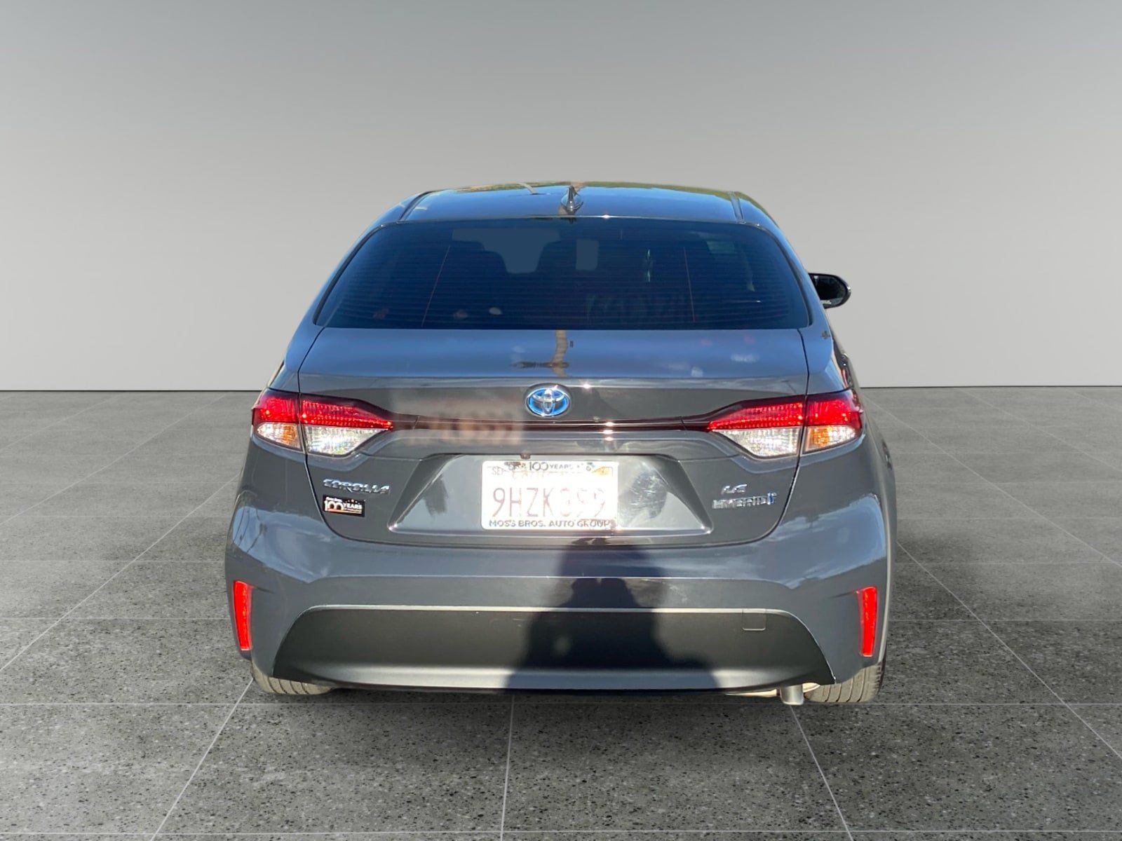 Used 2024 Toyota Corolla LE FWD image 4
