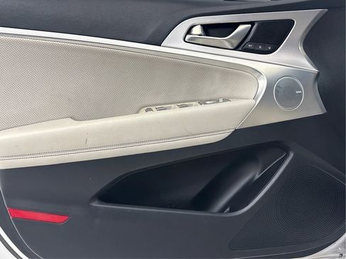 Used 2019 Genesis G70 2.0T Advanced w/ Elite Package image 26