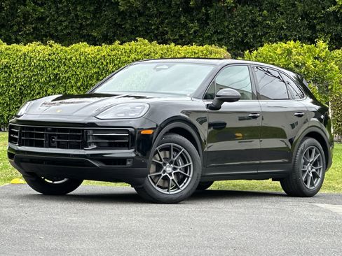 New 2026 Porsche Cayenne AWD/4WD image 1
