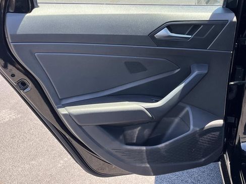 Used 2019 Volkswagen Jetta SE FWD image 18