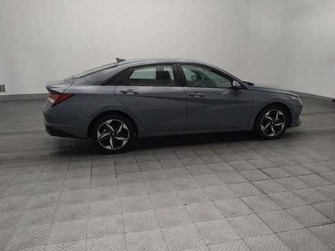 Used 2023 Hyundai Elantra SEL w/ Convenience Package FWD image 10