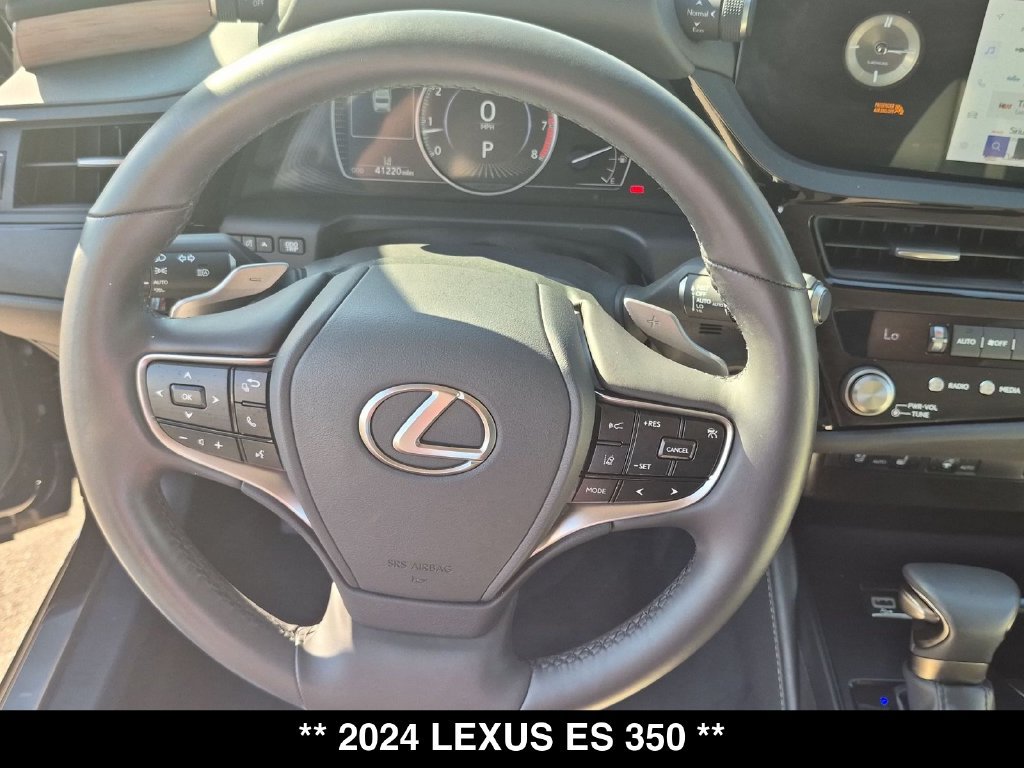 Used 2024 Lexus ES 350 w/ Premium Package FWD image 23