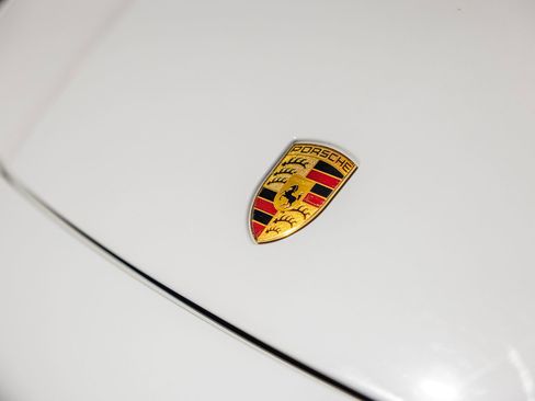 Certified 2023 Porsche Cayenne AWD/4WD image 26