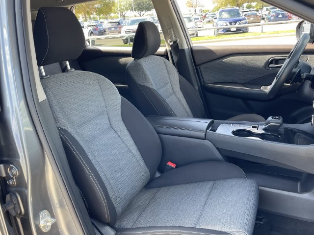 Used 2021 Nissan Rogue S FWD image 25