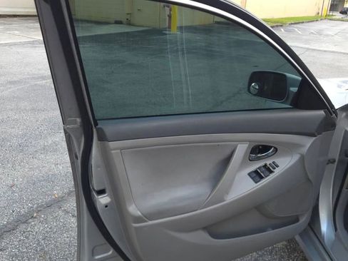 Used 2007 Toyota Camry LE FWD image 7