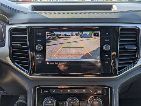 Certified 2023 Volkswagen Atlas Cross Sport SE w/ Panoramic Sunroof Package image 22